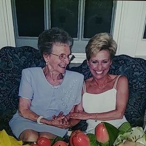 Meet your Posher, Paula